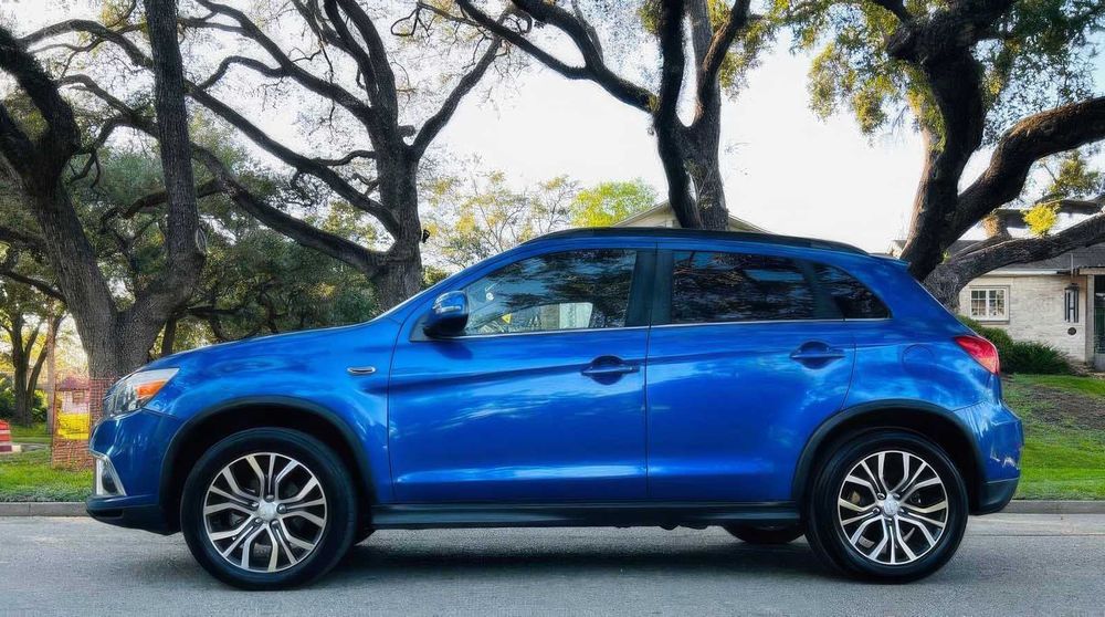 Mitsubishi Outlander      2018