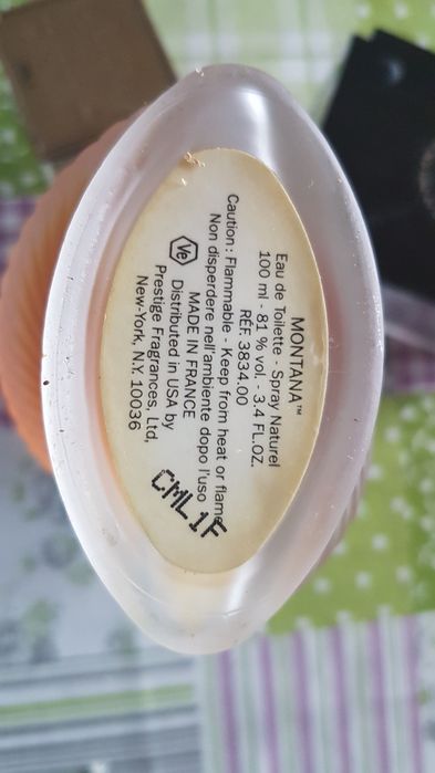 Vários perfumes franceses