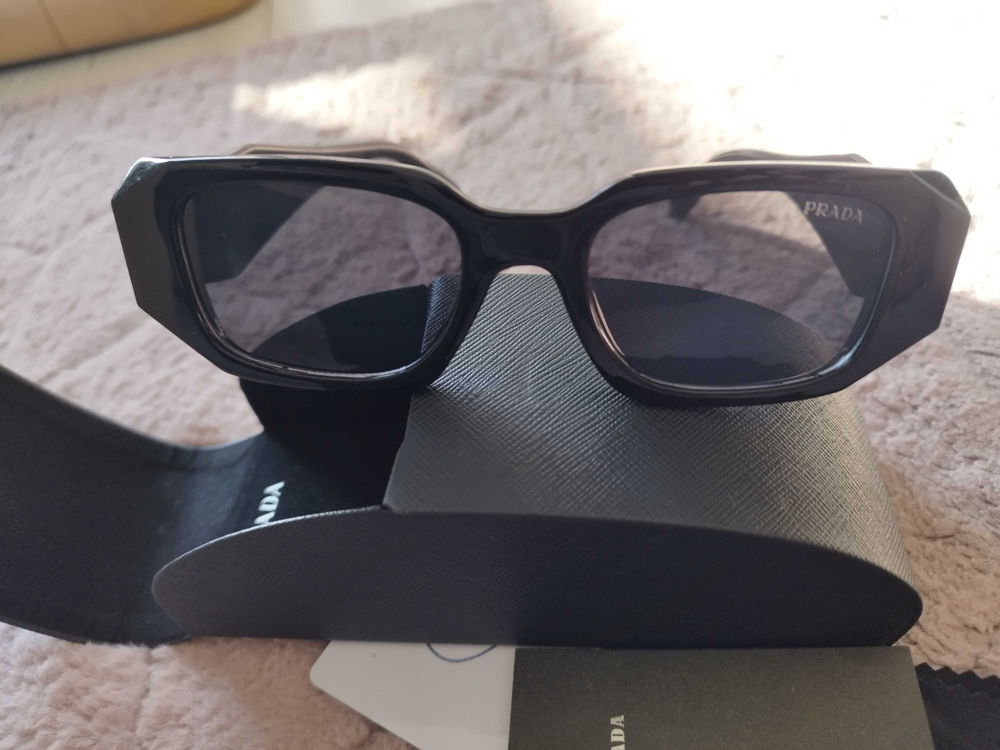 Okulary przeciwsłoneczne Prada