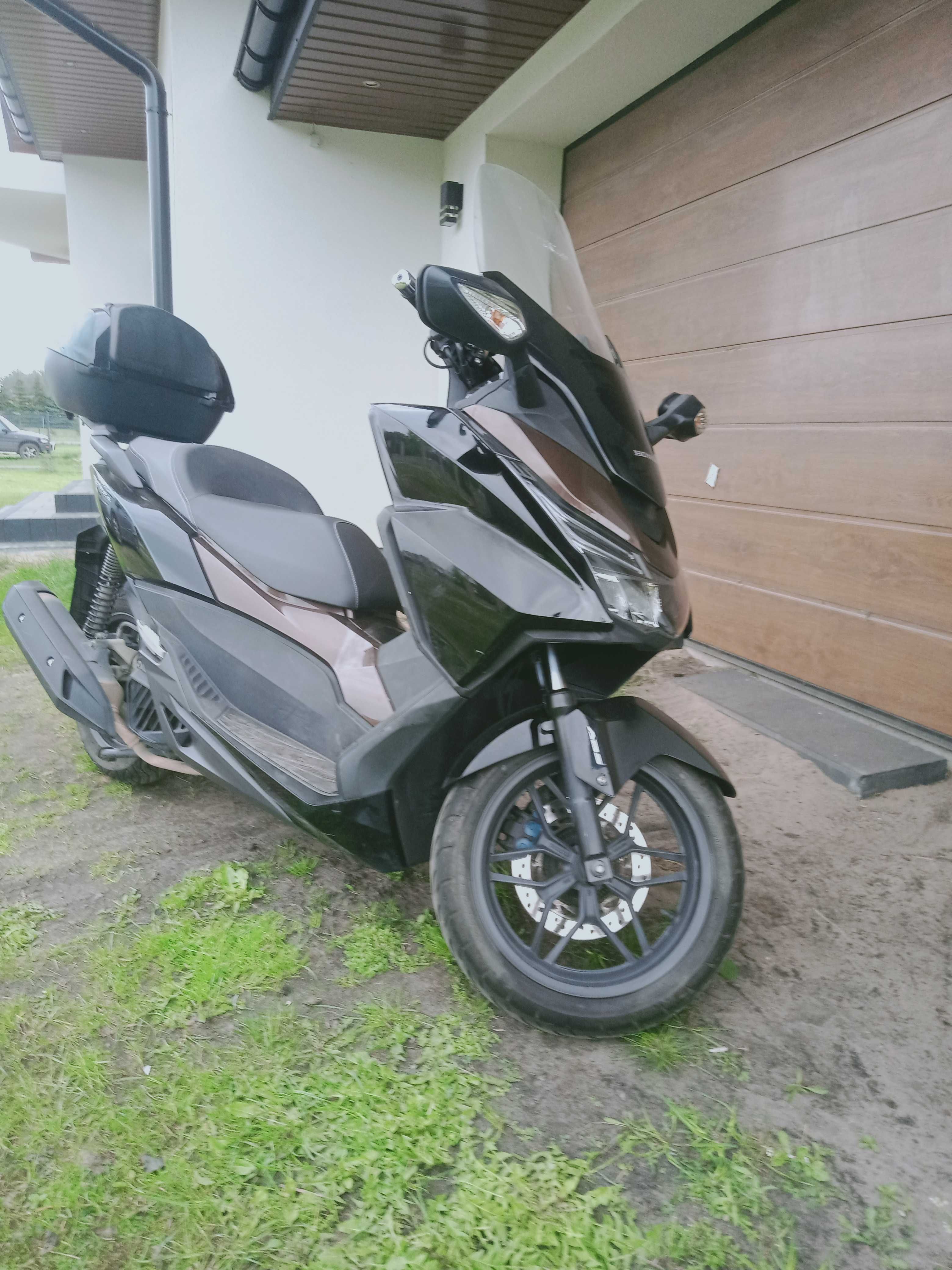 Skuter HONDA FORZA 125 maxi skuter 2015r kategoria B