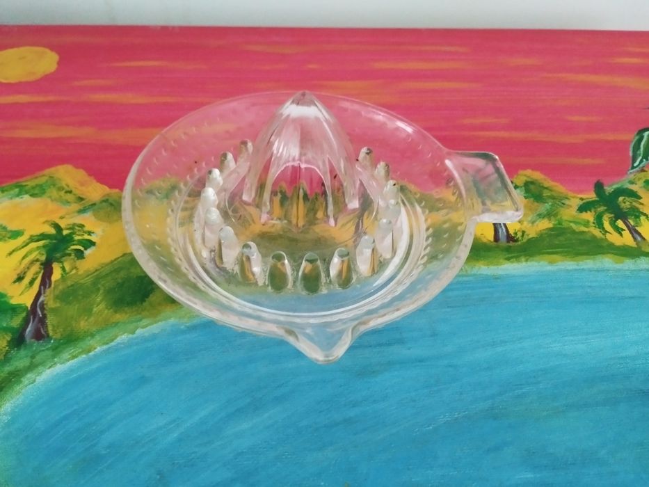 Espremedor de citrinos antigo