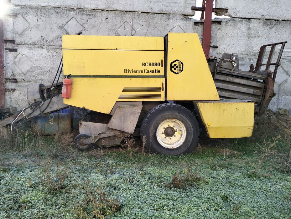 Прес підбирач Riviera Casalis RC8080
