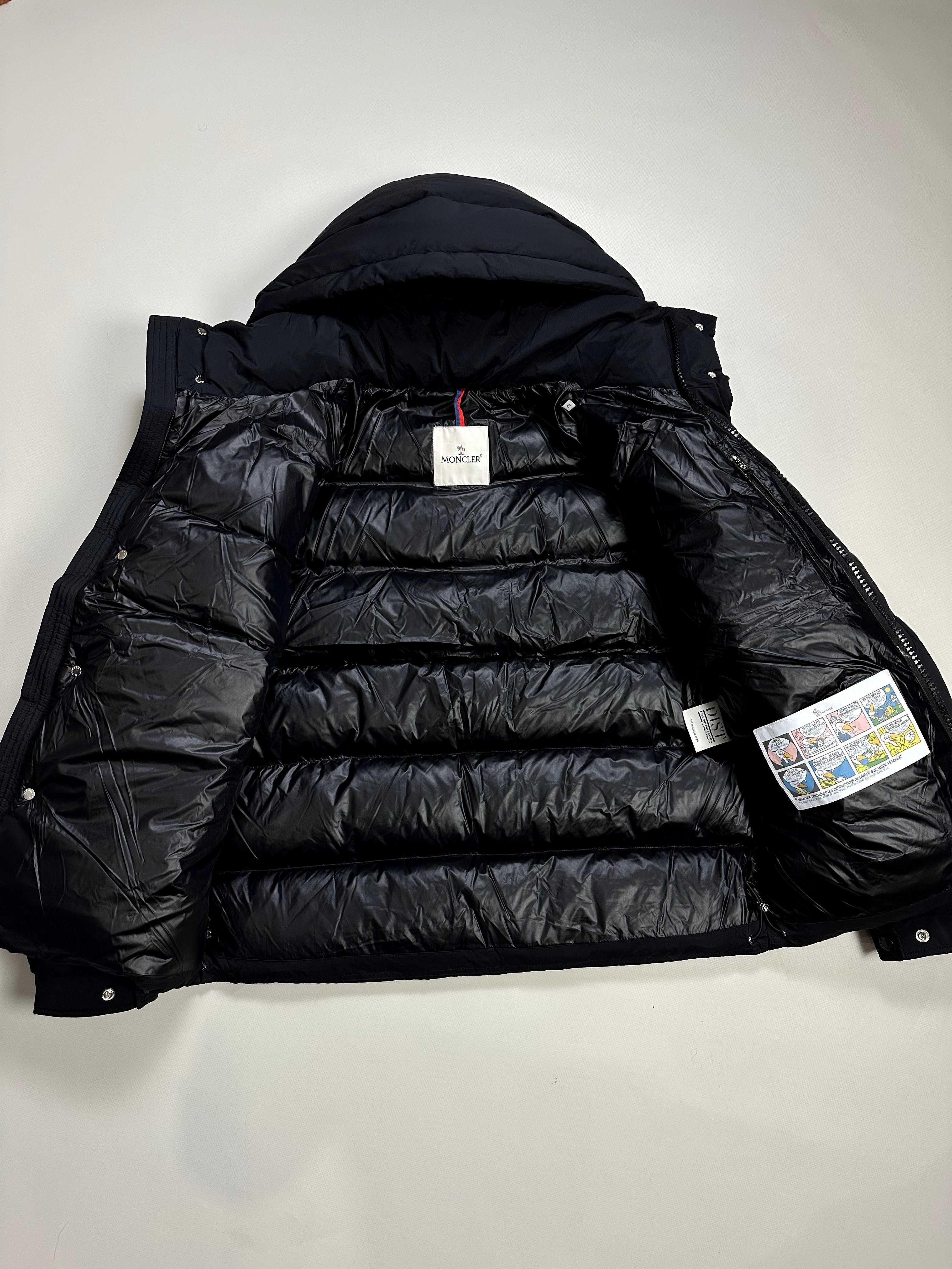 Пуховик Moncler Vezere Short Down Jacket монклер везере maya майя