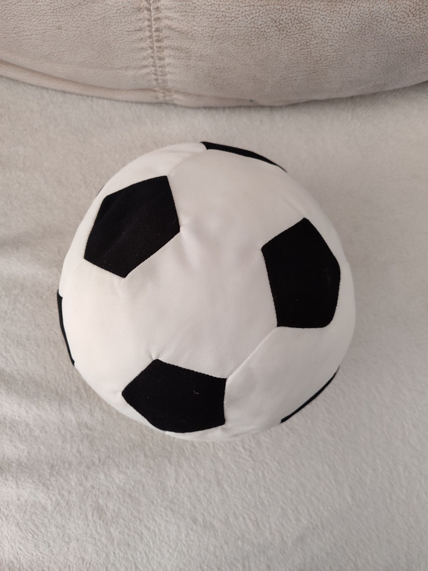 Peluche bola de futebol.