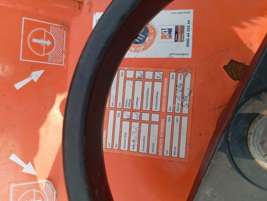 Maszyna do cięcia betonu i asfaltu  cs451