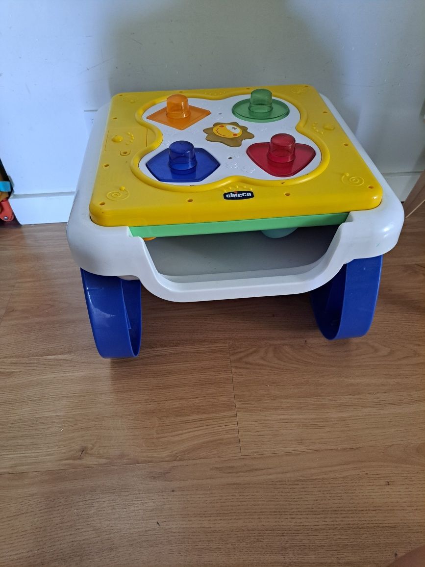 Mesa de atividades de tampo duplo