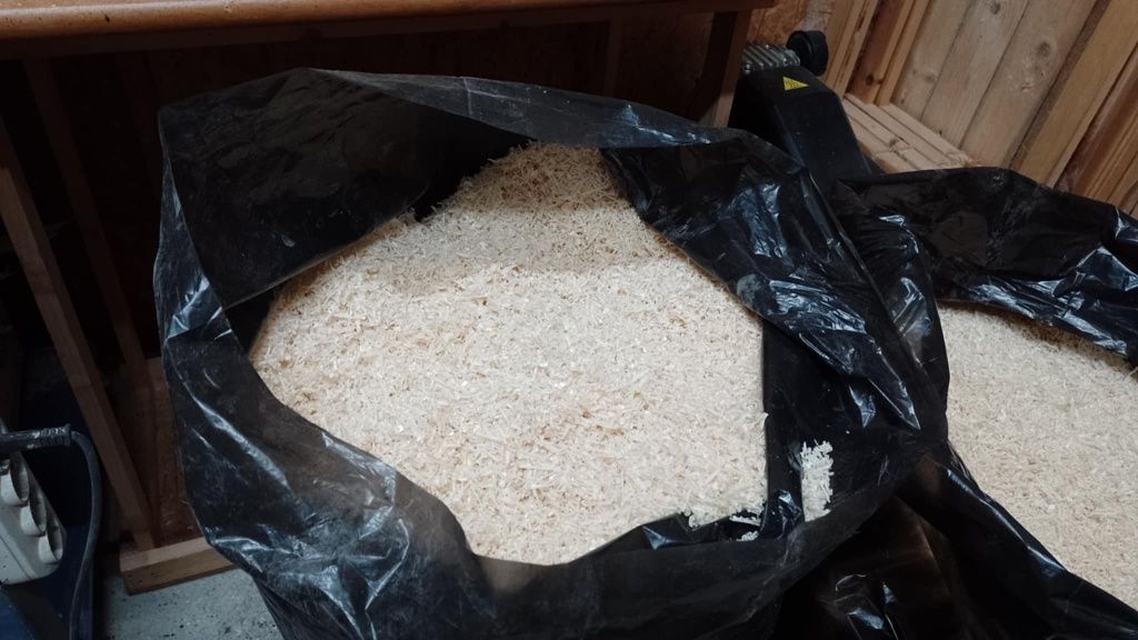 Trociny suche 120L bez pyłu worki z trocinami ze stolarni