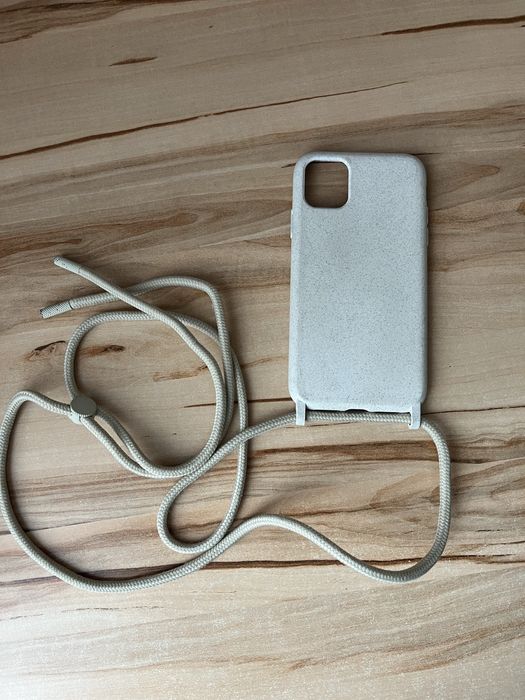 Case iphone 11 - na sznureczku