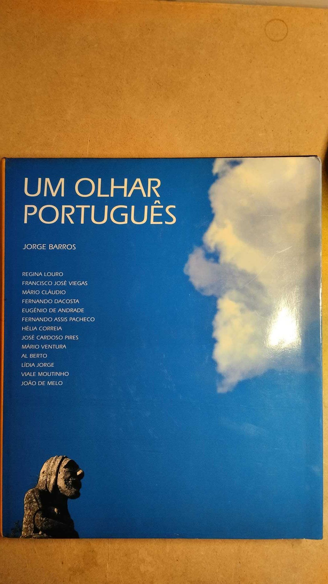 Um Olhar Português