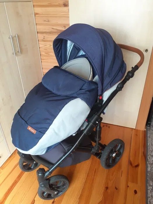 Дитяча коляска 2/1 "Tutis Viva Life 2 Black Iris 079 2019" (Литва)