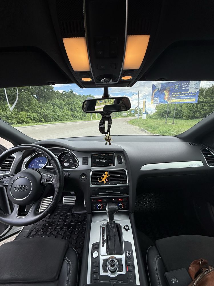 Audi Q7 4.2 tdi s-line в ідеальному стані.