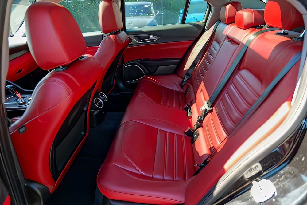 Alfa Romeo Giulia      2019