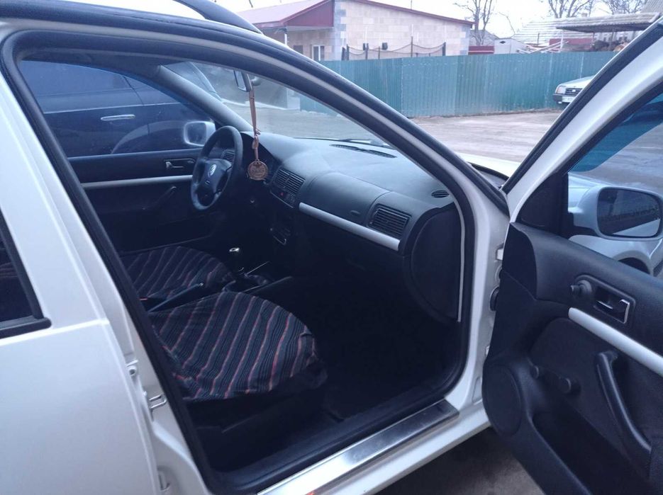 Volkswagen Golf Універсал 2001(1.9 TDI МТ (115 к.с.) 4Motion/Повноприв