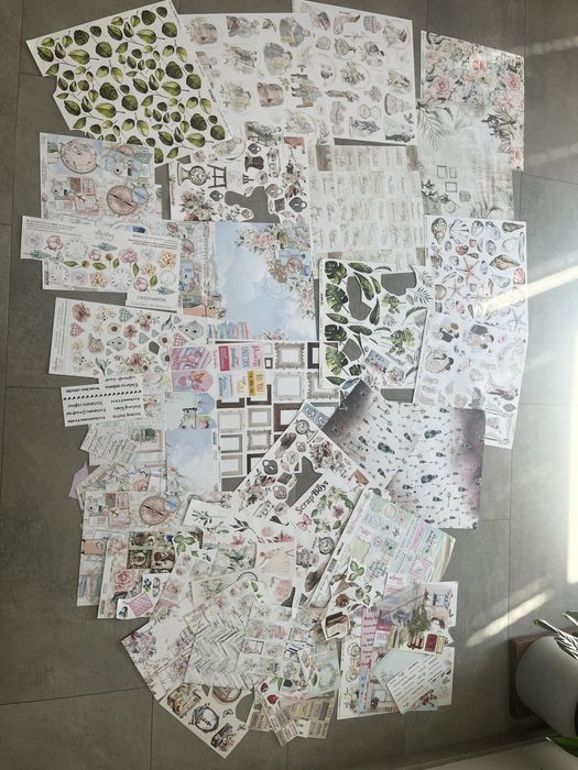 Zestaw papiery do scrapbooking kartki okolicznościowe całe pudełko
