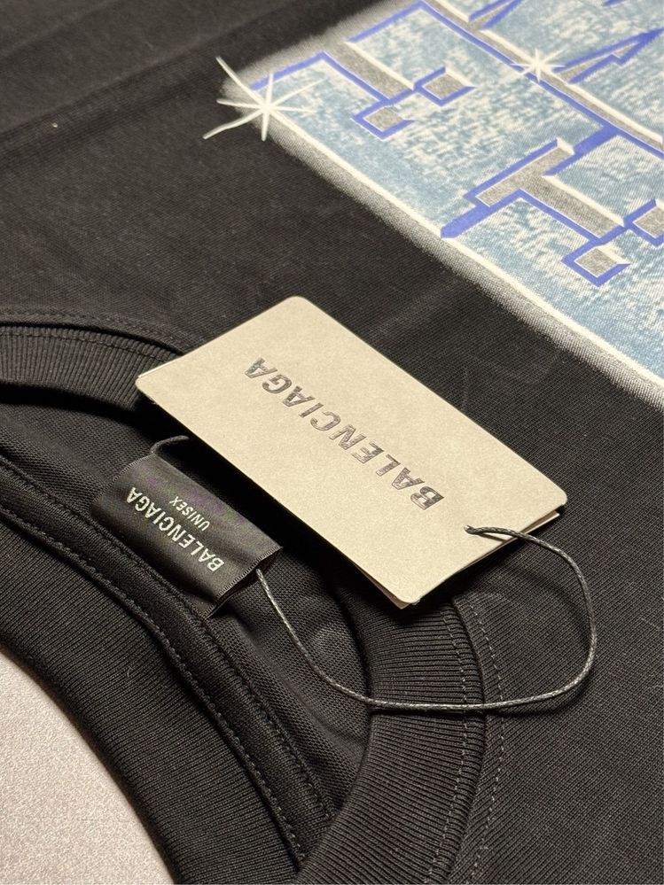 Футболка Balenciaga See Now Buy Now T-Shirt.