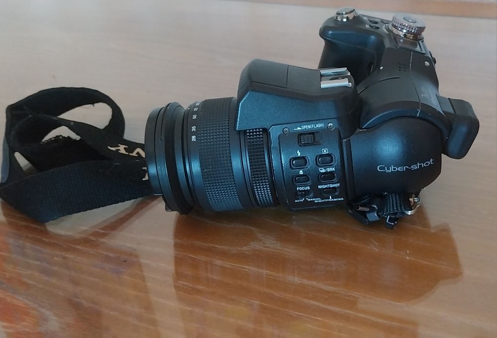 Sony Cibershot F828
