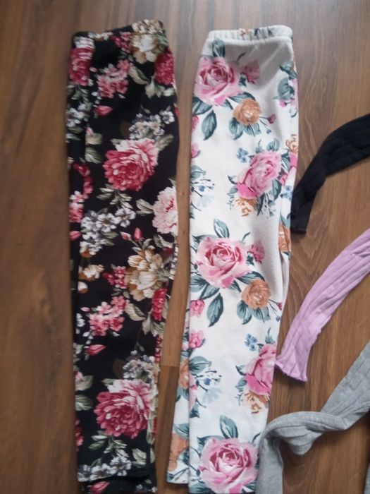 Paka ubranek r. 104 na wiosnę dla dziewczynki leginsy koszulki