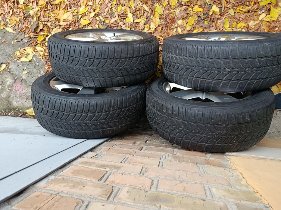 Резина Debica Frigo HP215/55/16,зима