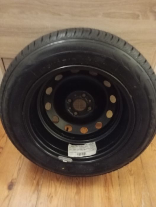 Vendo uma  roda com pneu FIRESTONE nova nunca foi usada