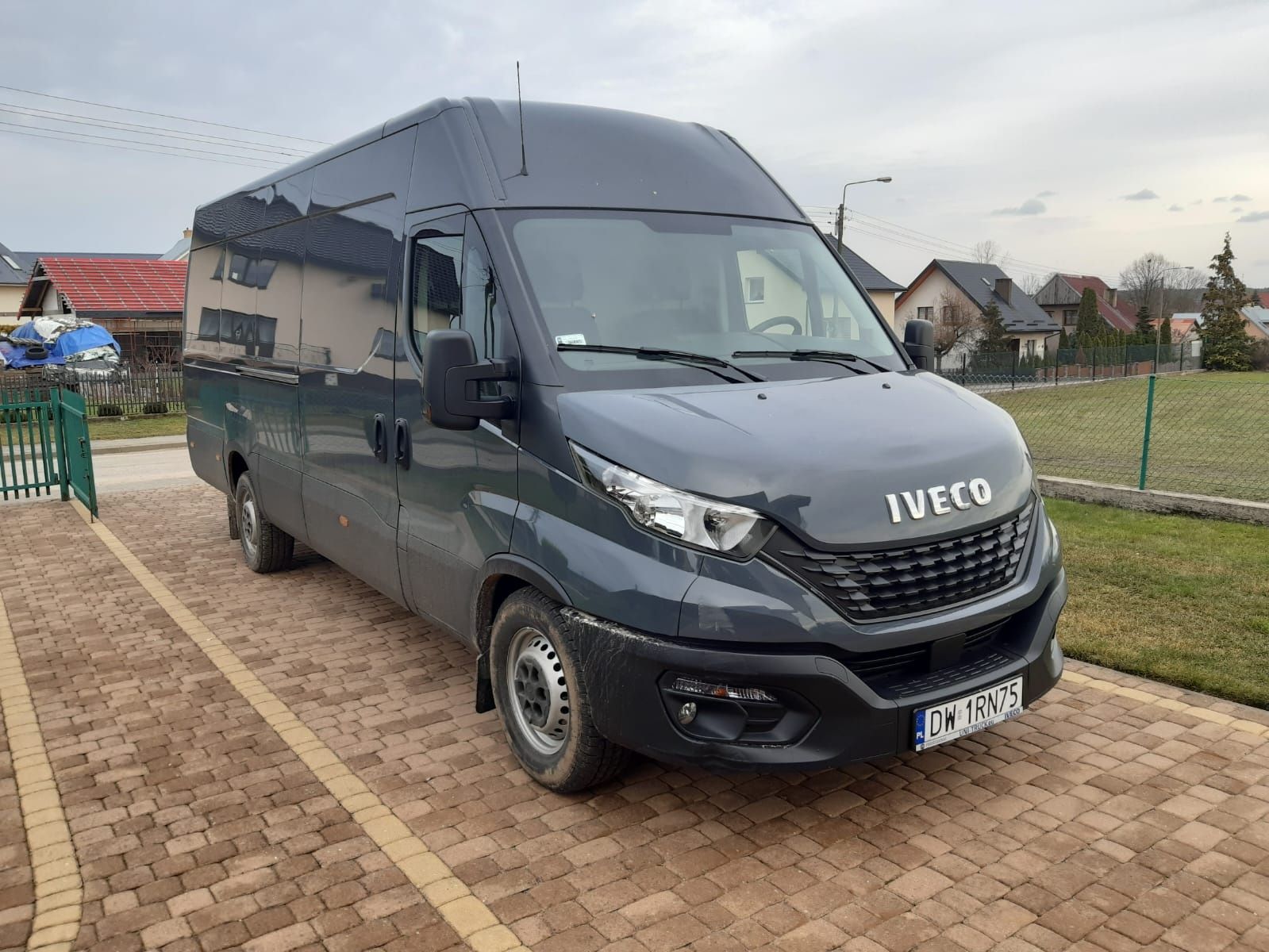 Wynajem pojazdow Iveco Daily L4H2