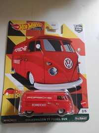 Hot Wheels Premium Volkswagen T1 Panel Bus