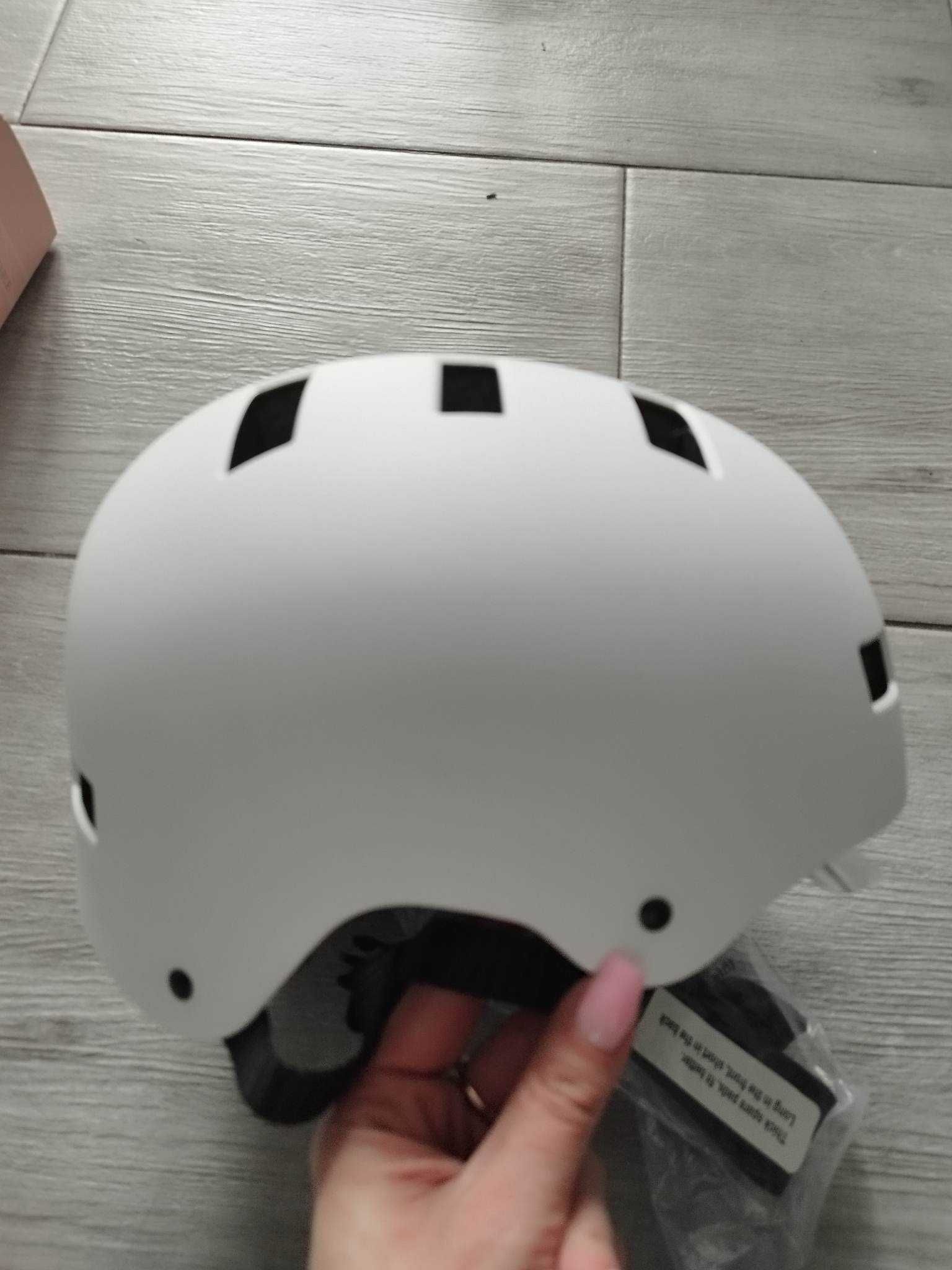 Kask na deskorolkę, hulajnogi, rowery,