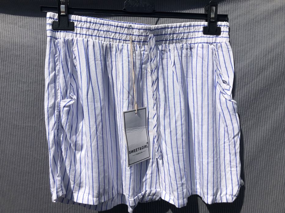 Szorty-spodenki w paski