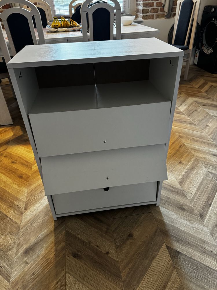 Szafka na buty w bardzo dobrym stanie