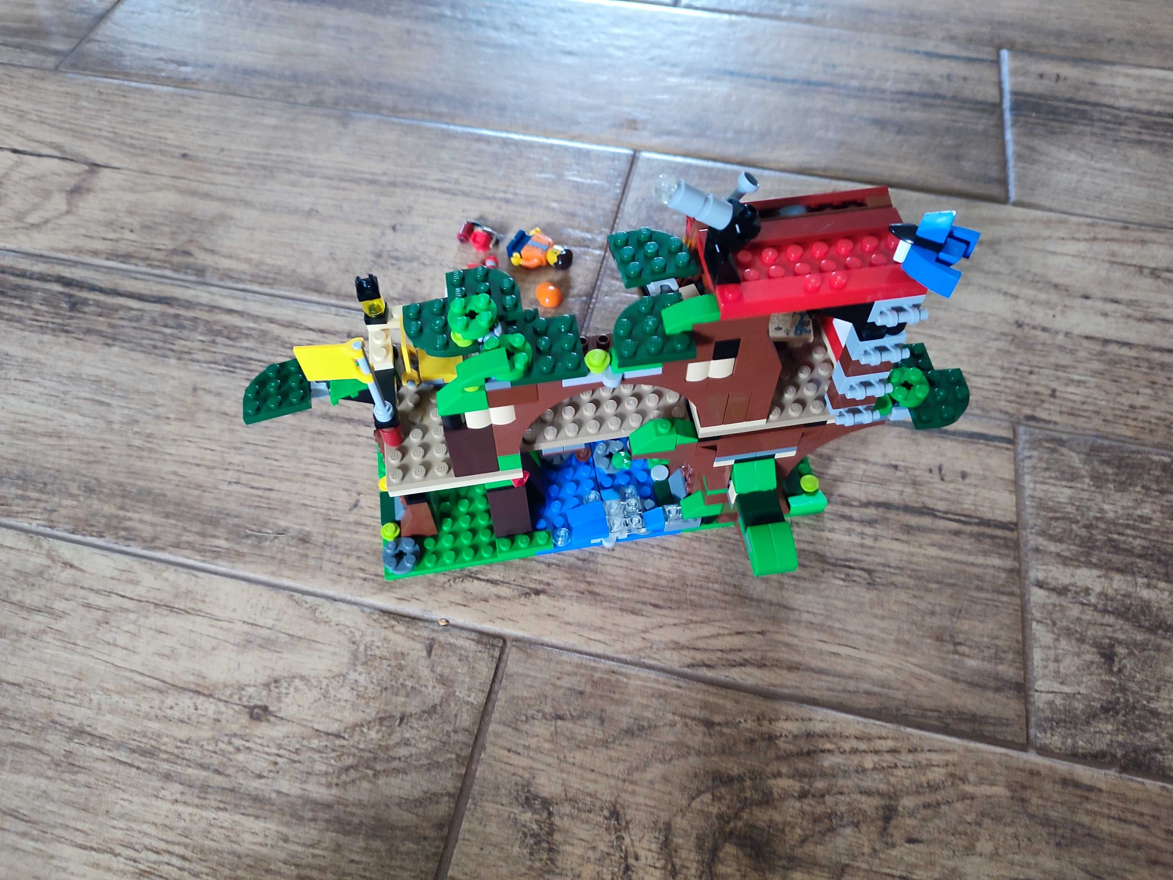 LEGO 31053 Creator 3w1 - Przygody w domku na drzewie