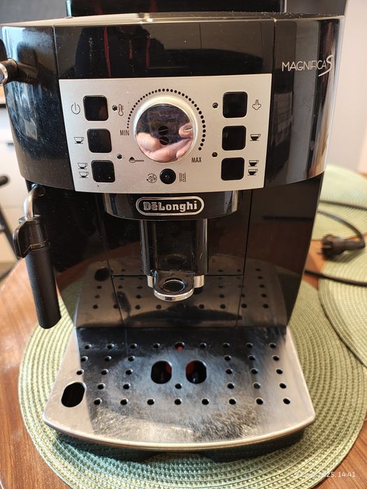 Ekspres DeLonghi