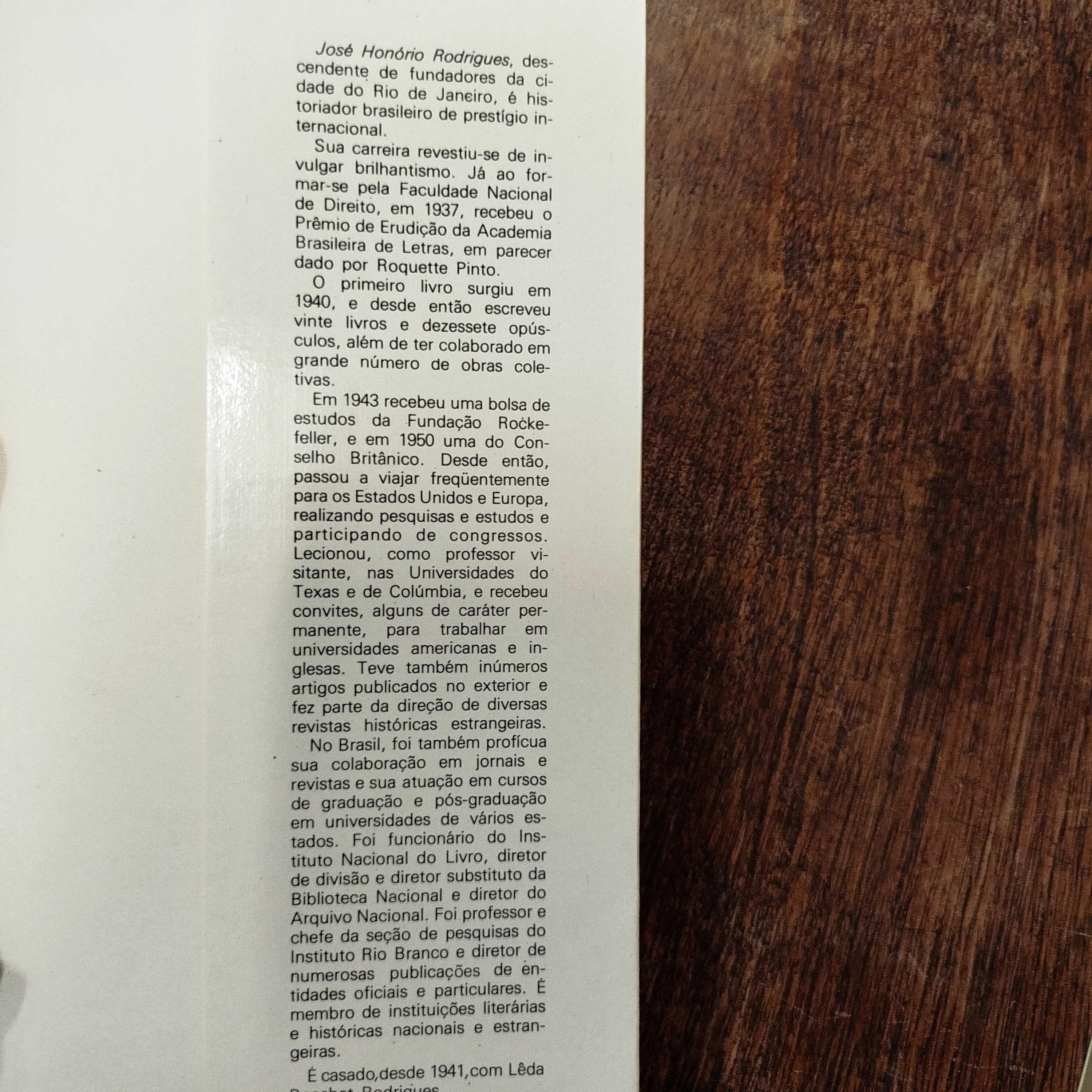 Independência do Brasil: Revolução e Contra-Revolução 3 vols