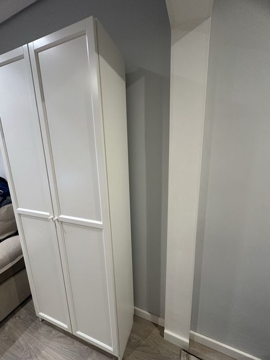 Estante Bills / Oxberg IKEA