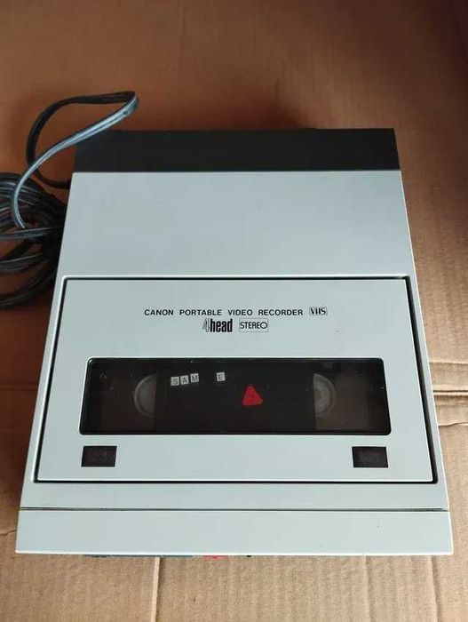Gravador VHS Portátil Canon VR-30A