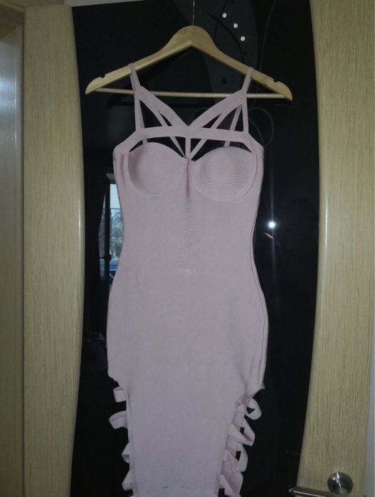 Продам бандажні сукні