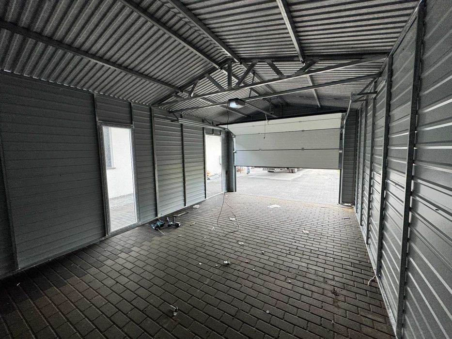 Garaż blaszany 4x6.5m dwuspadowy, grafit, brama segmentowa