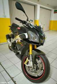 Aprilia Tuono V4R APRC