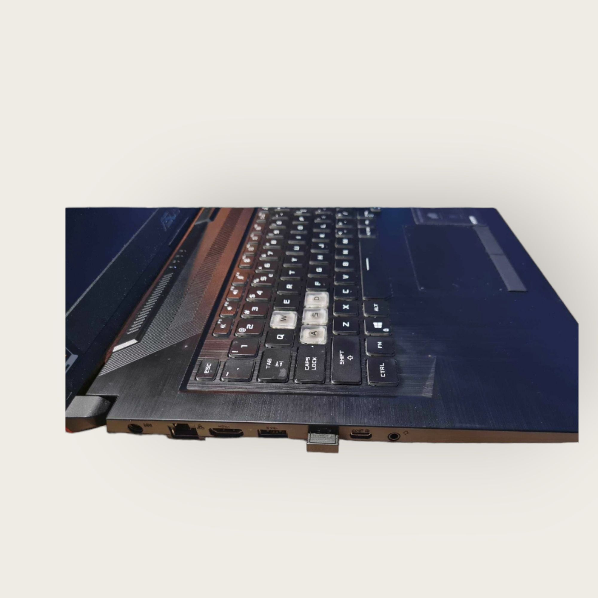 Laptop Notebook ASUS TUF GAMING FA706 17 R5 16G 512GB SSD 1650TI