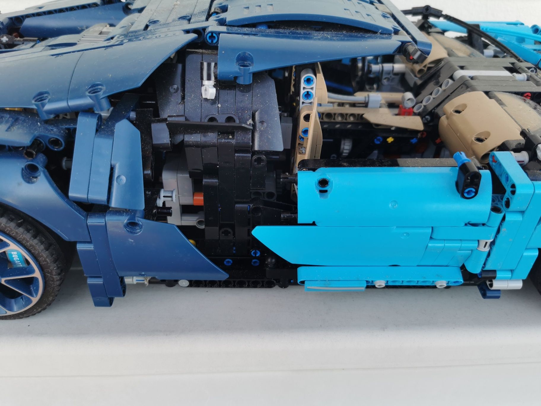 INCOMPLETO!! Lego Bugatti Chiron