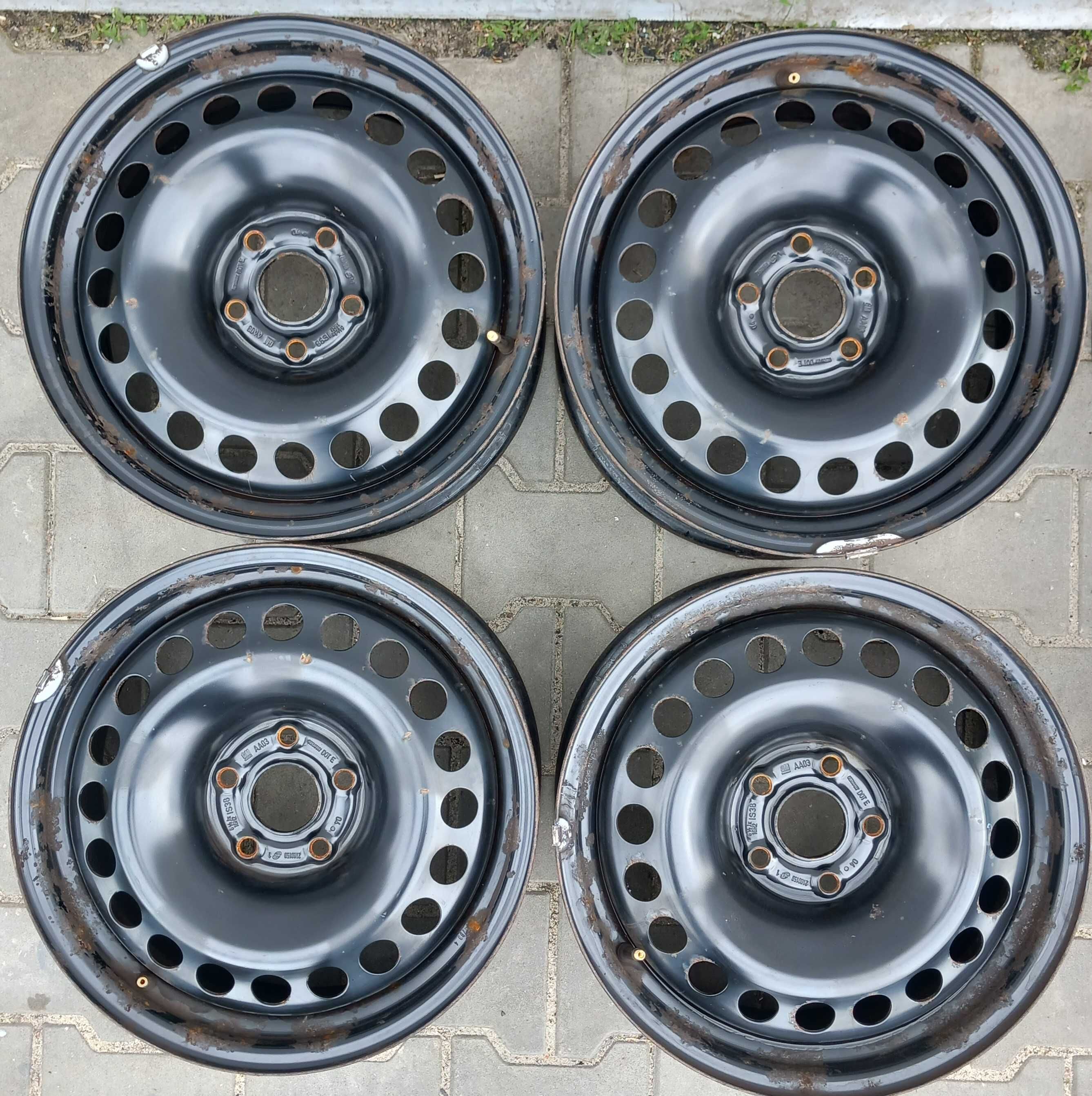 Felga Stalowa GM 6,5Jx16 ET38 5x105 (A4396)