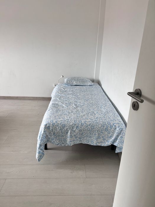 Quarto compartilhado com contrato, paga apenas a partir do dia q entra