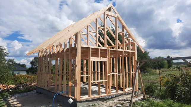 Konstrukcja drewniana 35 m2 domek 7 na 5 całoroczny ze stropem altany