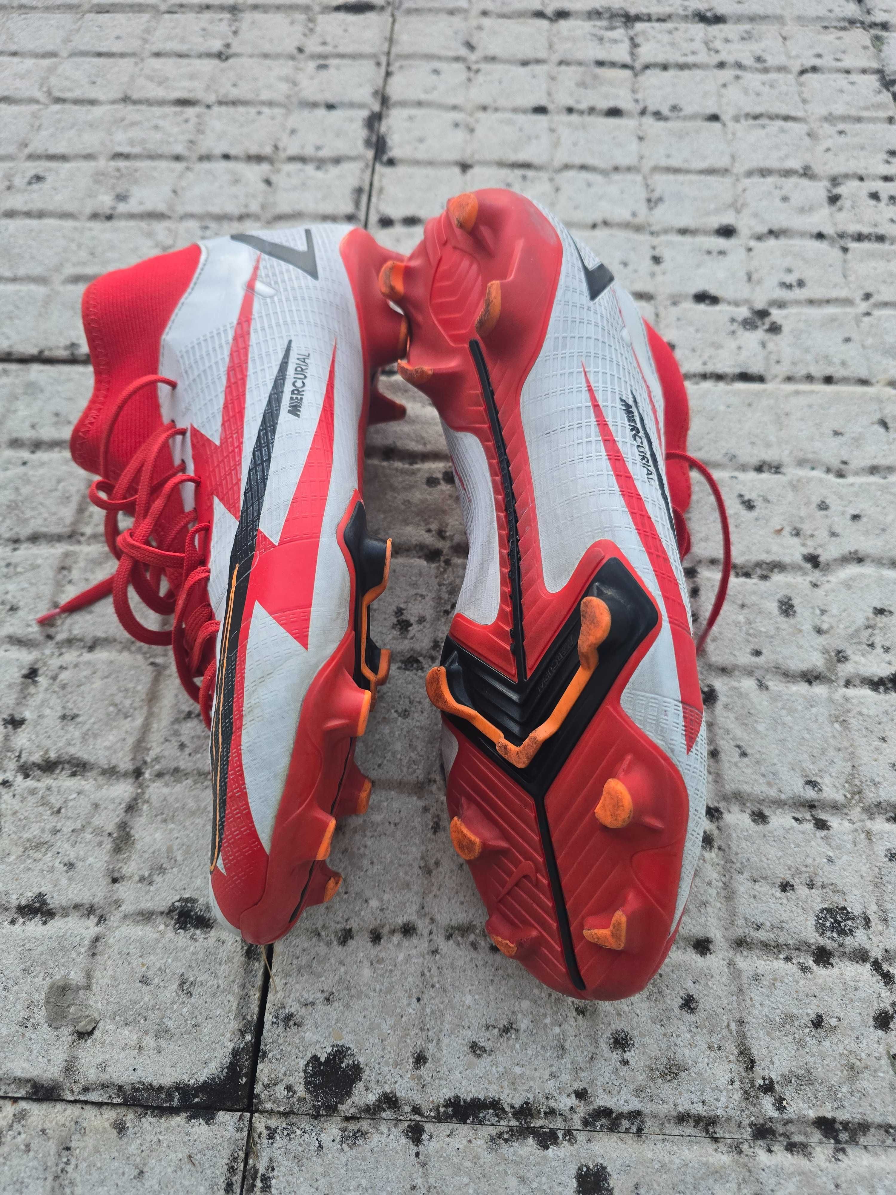 Chuteiras Nike nr 43