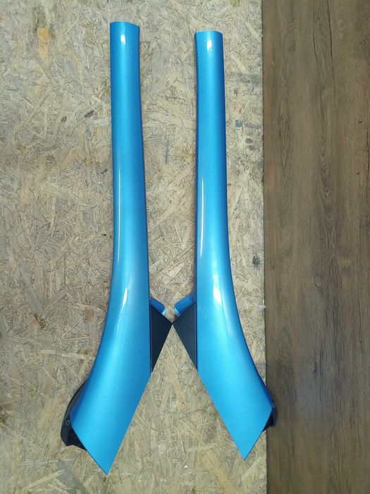Renault Scenic 3 Grand lift FL plastiki nakładki na słupek przedni