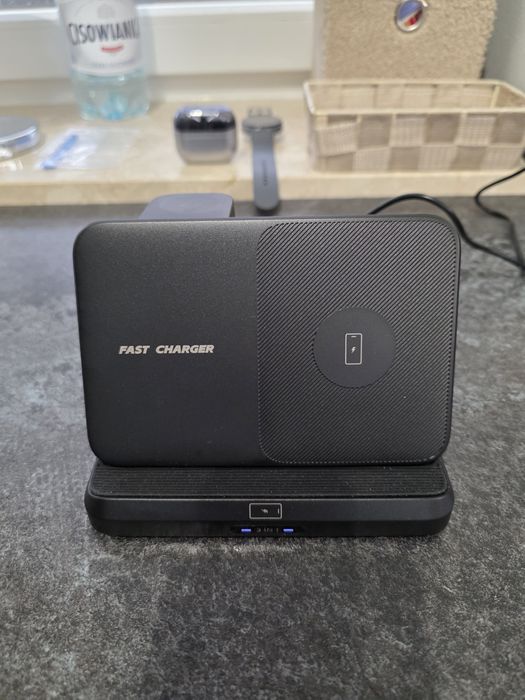 Ładowarka 3w1 bezprzewodowa indukcyjna z zasilaczem. Super cena!