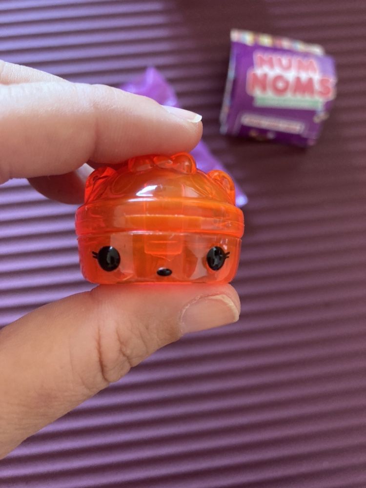 Num noms como novos