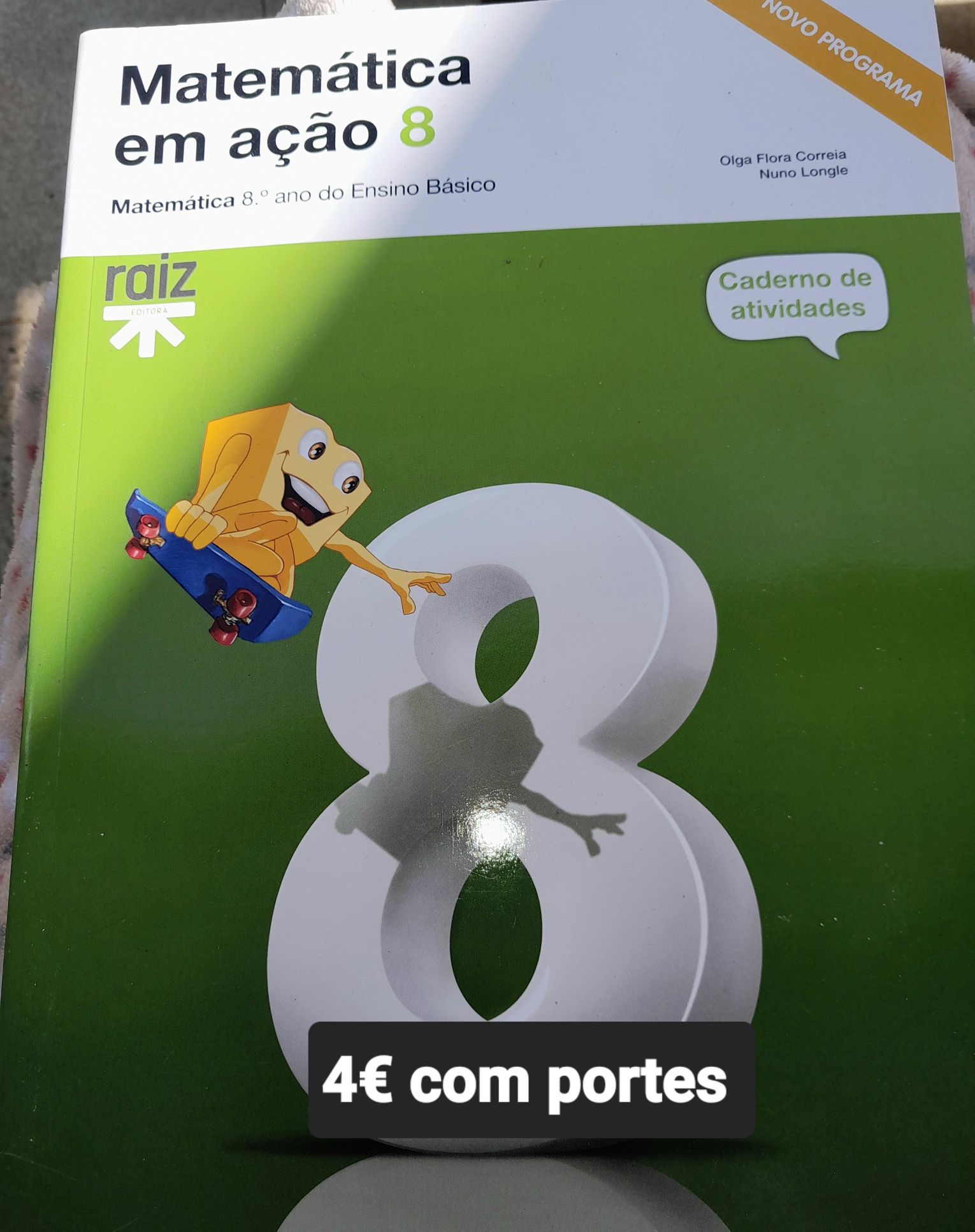 Manuais escolares nunca usados