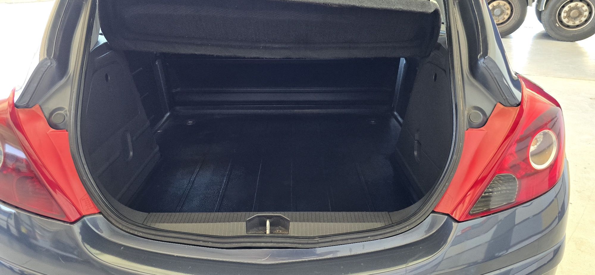 Opel corsa D 1.3cdti 75cv comercial 2007
