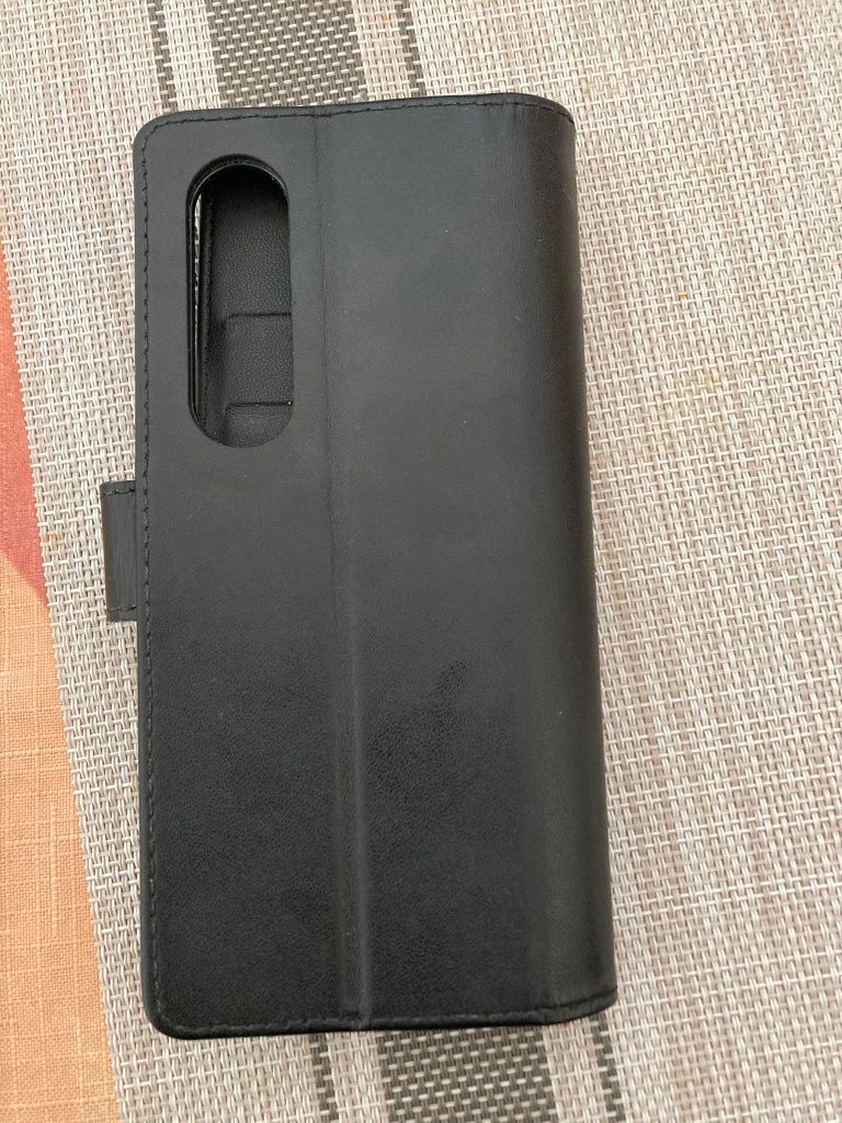 Etui zamykane Samsung z FOLD 4
