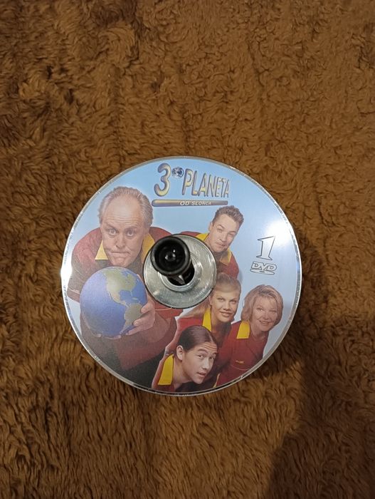 Trzecia planeta od Słońca 70 płyt DVD
Idealny prez
