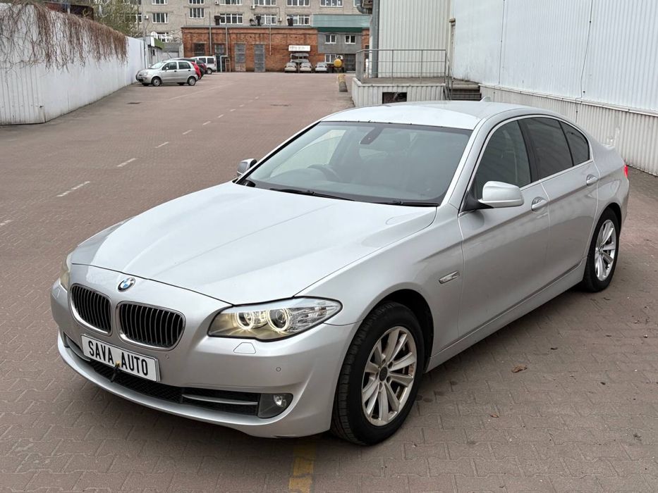 BMW F10 520d 2011 в Житомирі праве кермо седан
